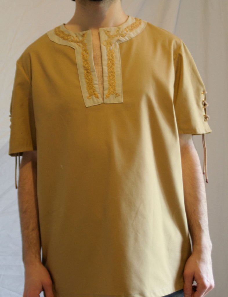 tunique viking brodé