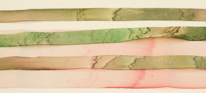 qualité de la teinture des rubans de soie dans les kits de Di van Niekerk