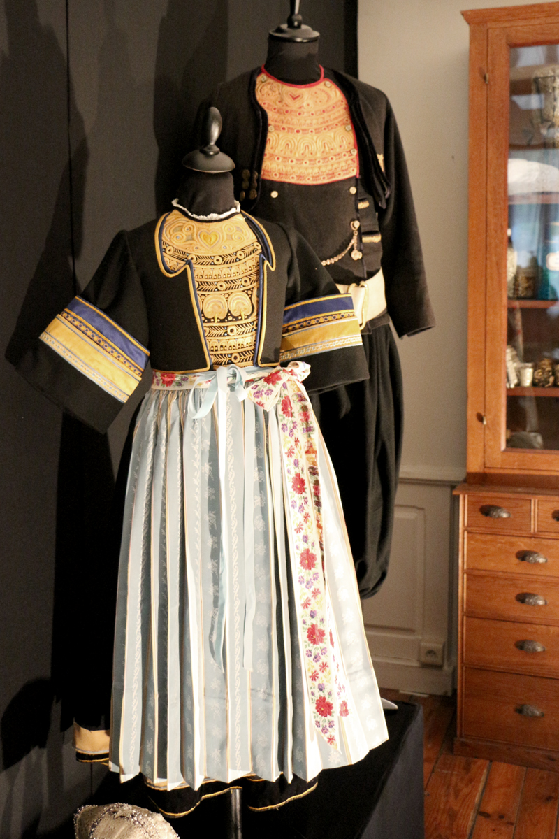 costume traditionnel réalisé par Pascal Jaouen
